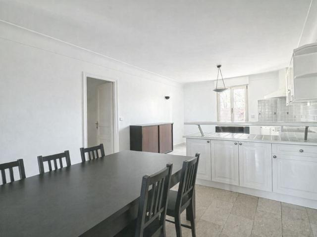 Location appartement 5 pièces, 127.15m², Antony