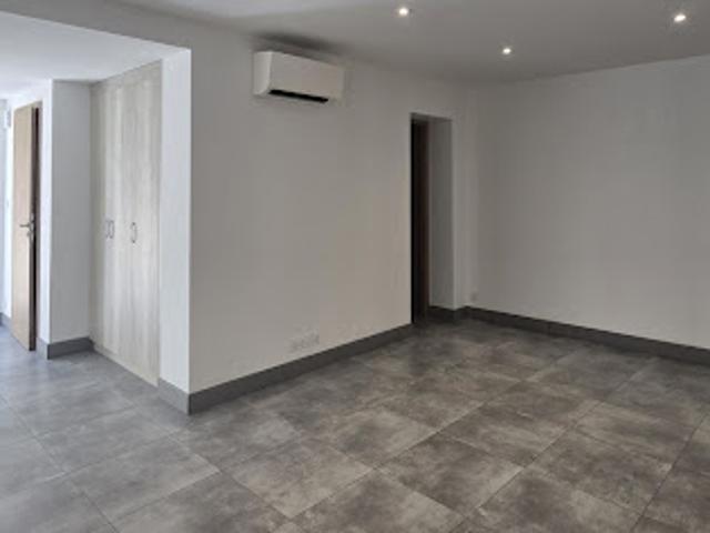 Location Appartement 5 pièces 127 m2 Maillane