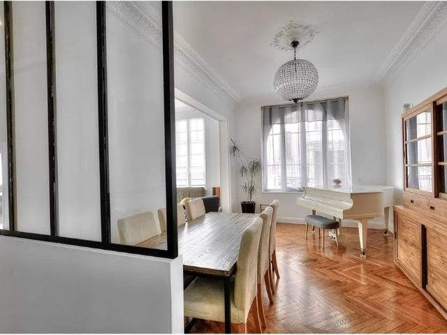Location Appartement 5 pièces 128 m2 à Nice