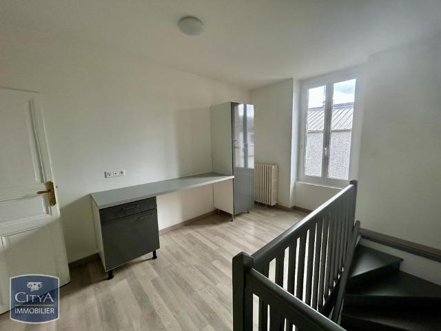 Location Appartement 5 pièces 129m² ST MACAIRE EN MAUGES 49450