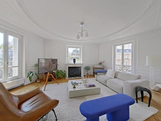 Location Appartement 5 pièces 131.63 m2 Paris 8ème