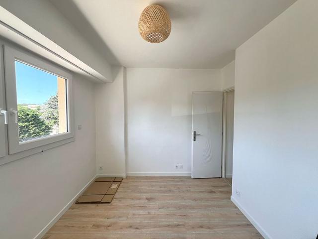 Location Appartement 5 pièces 132m²