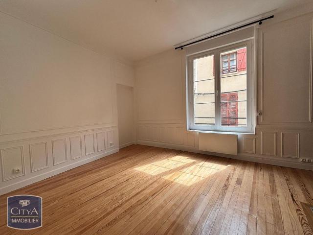 Location Appartement 5 pièces 133m² CHATEAU THIERRY 02400