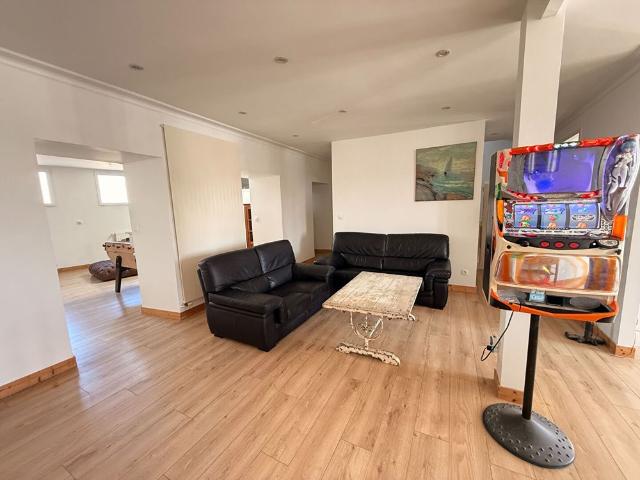 Location Appartement 5 pièces 133m²