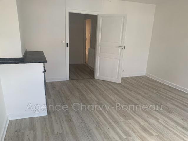 Location Appartement 5 pièces 136 m2 Saint Girons