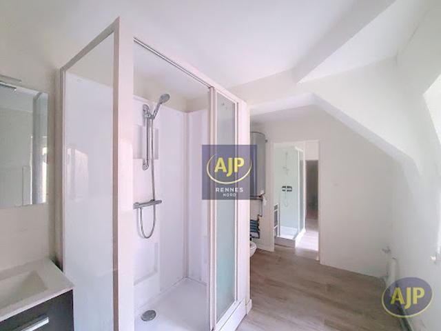 Location Appartement 5 pièces 146.79 m2 Rennes