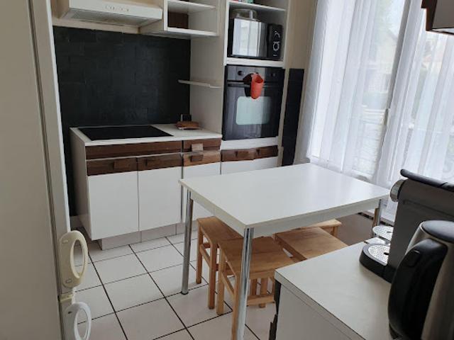 Location Appartement 5 pièces 150 m2 Antony