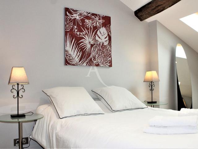 Location Appartement 5 pièces 152m² FONTENAY LE COMTE 85200