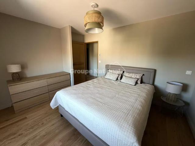 Location Appartement 5 pièces 160m²