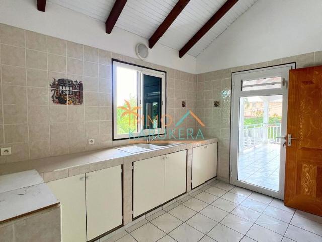 Location Appartement 5 pièces 120m² ST CLAUDE 97120