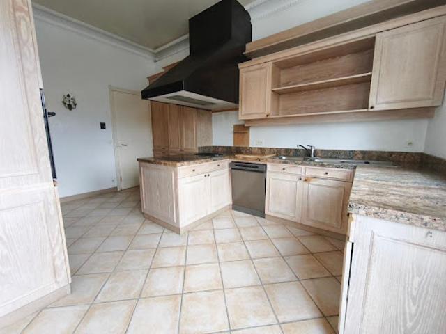 Location Appartement 5 pièces 172.8 m2 Compiegne