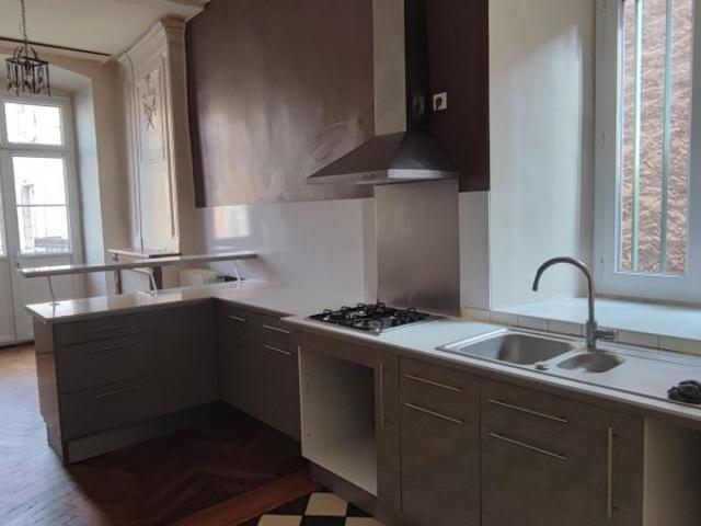 Location Appartement 5 pièces 175m² BRIOUDE 43100