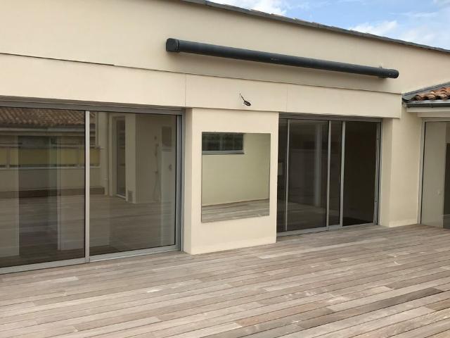Location Appartement 5 pièces 176m² BORDEAUX 33000