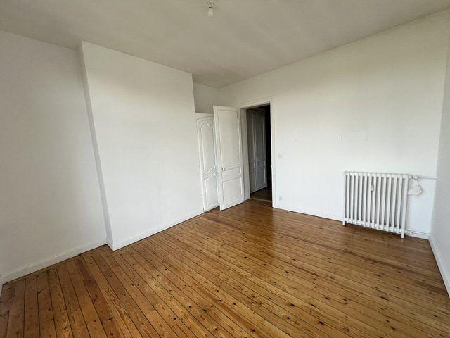 Location Appartement 5 pièces 192m² LA MADELEINE 59110