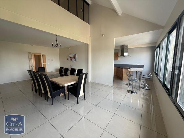 Location Appartement 5 pièces 246m² BOURGES 18000
