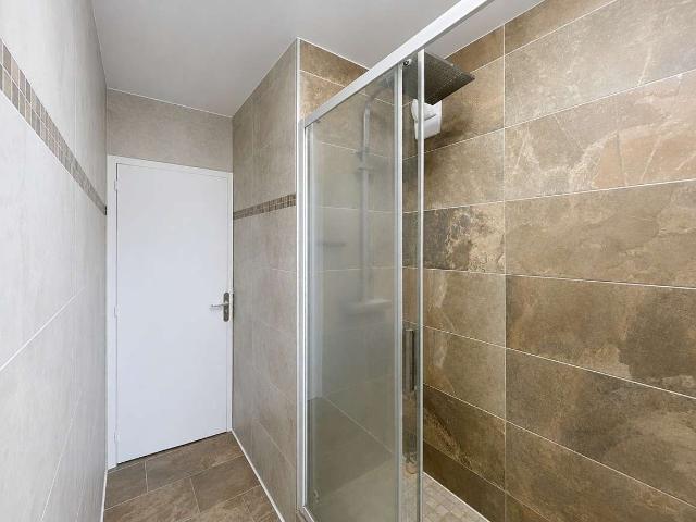 Location appartement 5 pièces Laval Le Pavement 53