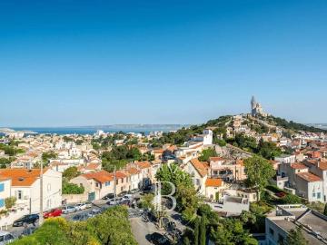 Location appartement 5 pièces Marseille 8e 13