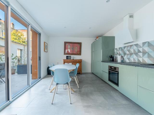 Location Appartement 5 pièces Meublé 101m² NANTES 44100