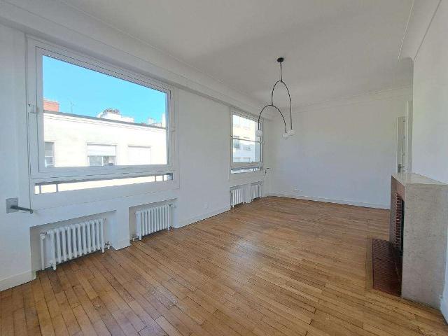 Location appartement 5 pièces Nantes Centre Ville 44
