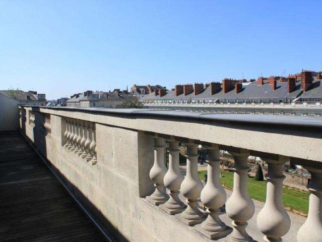 Location appartement 5 pièces Nantes Centre Ville 44