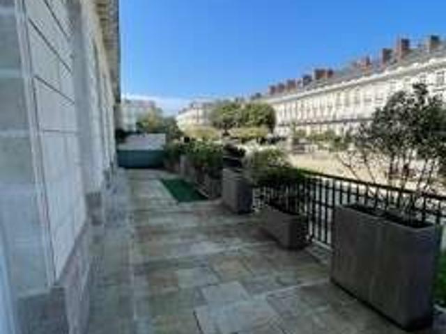 Location appartement 5 pièces Nantes Centre Ville 44