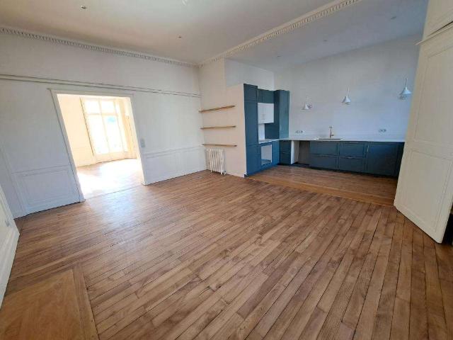 Location appartement 5 pièces Nantes Centre Ville 44