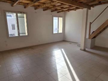 Location appartement 5 pièces Saint Saturnin lès Avignon 84