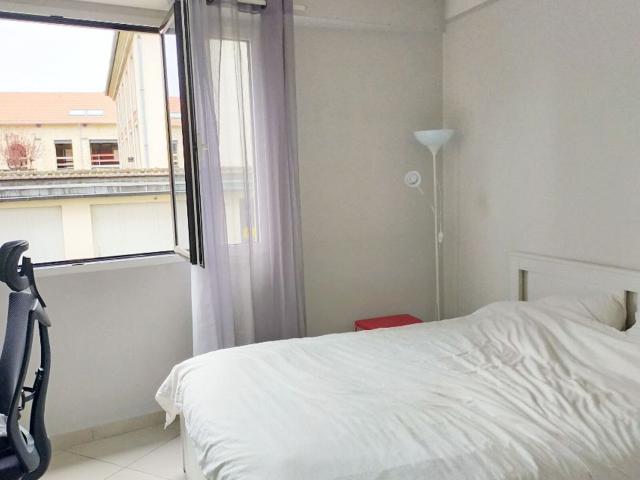 Location appartement, 63 m² T 3 à Fontainebleau, 1 280 €