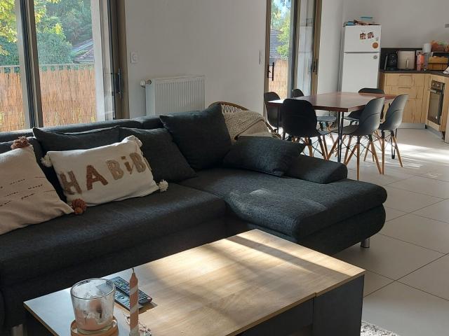 Location appartement, 63 m² T 3 à Villefranche sur Saône, 875 €