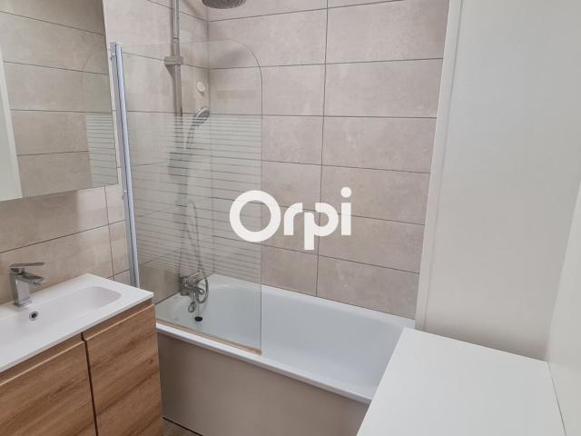 Location appartement, 60.86 m² T 3 à Tourcoing, 750 €