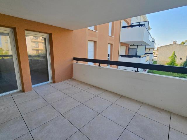 Location appartement, 60.14 m² T 3 à Marseille 12, 1 180 €