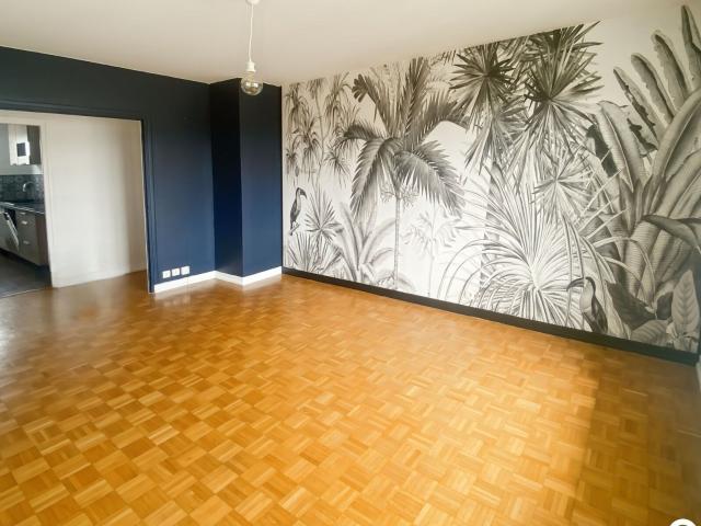 Location appartement, 60.14 m² T 3 à Lorient, 850 €