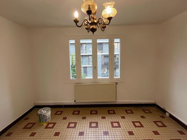 Location appartement, 60.28 m² T 3 à Villeurbanne, 990 €