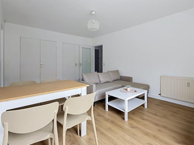 Location appartement, 60.39 m² T 3 à Poitiers, 865 €
