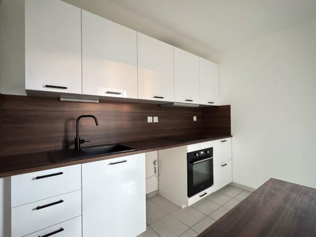 Location appartement, 61.45 m² T 3 à Istres, 1 000 €