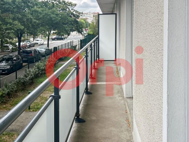 Location appartement, 61.76 m² T 3 à Lyon 8, 1 211 €