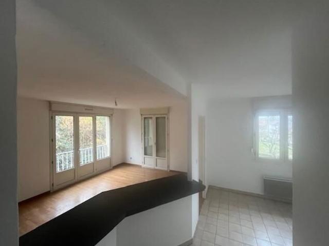 Location Appartement 62 m² à Beligneux 825 ¤ CC /mois