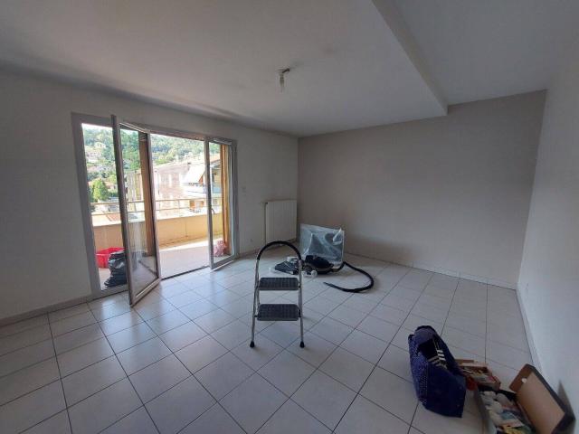 Location Appartement 62 m² à Miribel 989 ¤ CC /mois