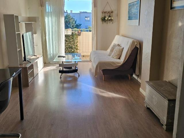 Location appartement, 62 m² T 3 à Ollioules, 907 €