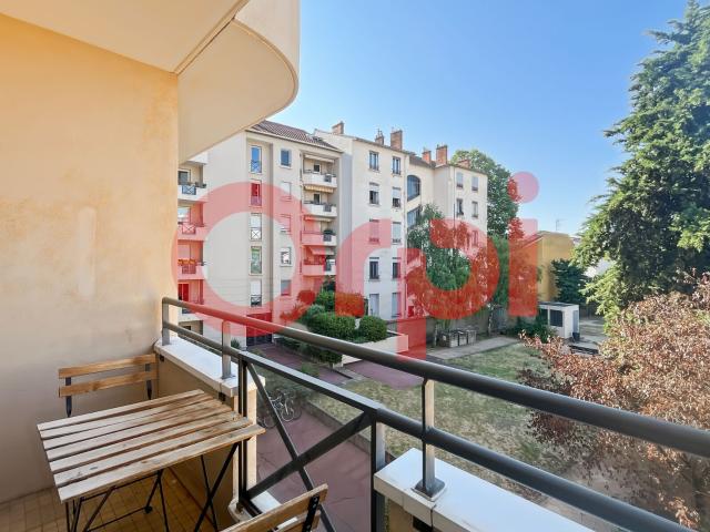 Location appartement, 67.48 m² T 3 à Lyon 8, 1 392 €