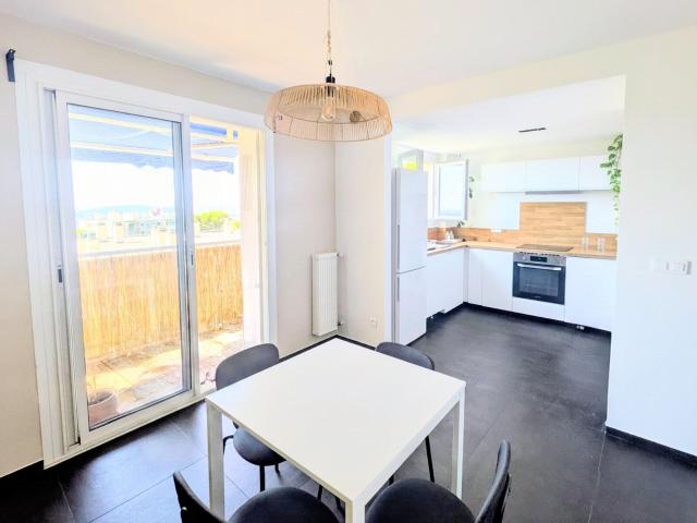 Location appartement, 67.7 m² T 2 à Toulon, 1 170 €