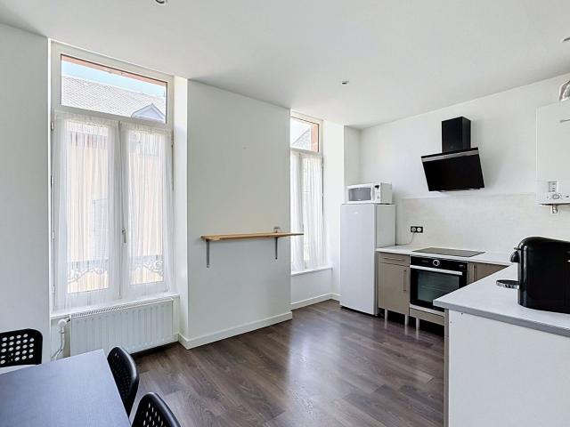 Location appartement, 67.8 m² T 3 à Rodez, 720 €