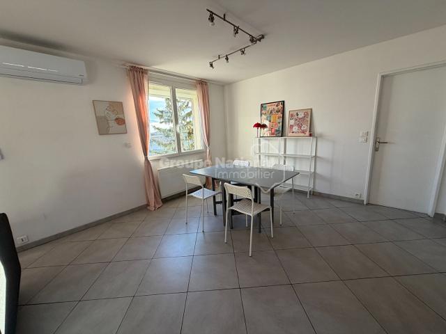Location appartement 67.19 m², Nimes 30000 Gard