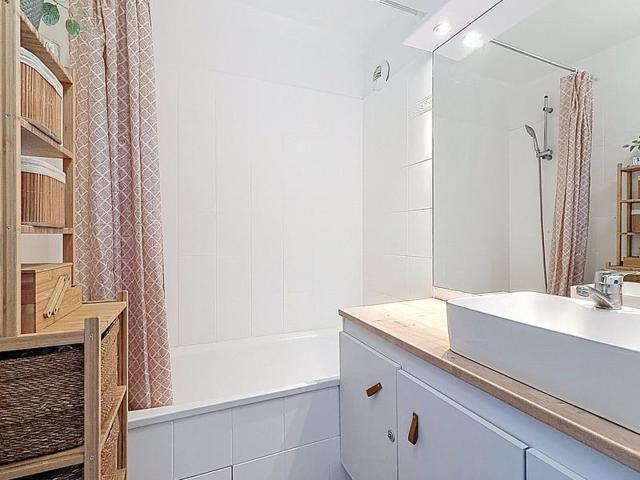 Location appartement, 67.1 m² T 3 à Guyancourt, 1 300 €