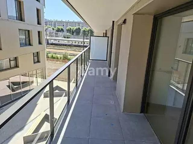 location appartement, 64.71 m²