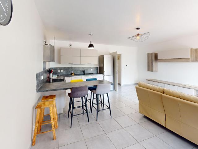 Location appartement, 64.01 m² T 2 à Meythet, 1 250 €