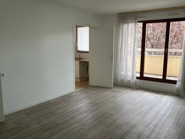 Location appartement, 64.15 m² T 3 à Chelles, 1 188 €