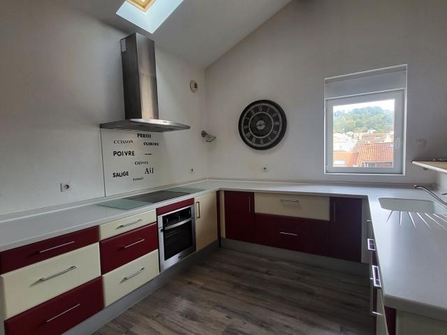 Location appartement, 64.2 m² T 3 à Agen, 680 €