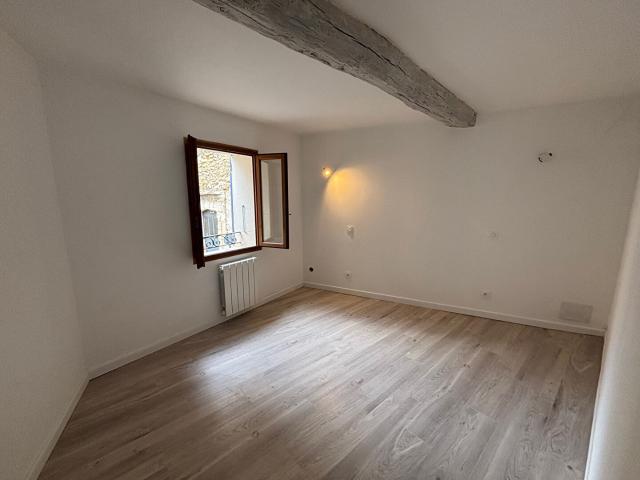 Location appartement 65.47 m², Sarrians 84260 Vaucluse
