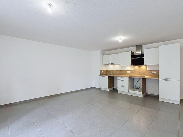 Location appartement, 65.7 m² T 3 à Rodez, 790 €